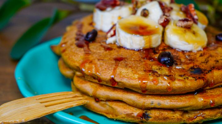 Prepara estos ricos y originales hotcakes de café