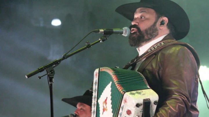 Ricky Muñoz de Intocable hace desplante en concierto de Monterrey y se baja del escenario